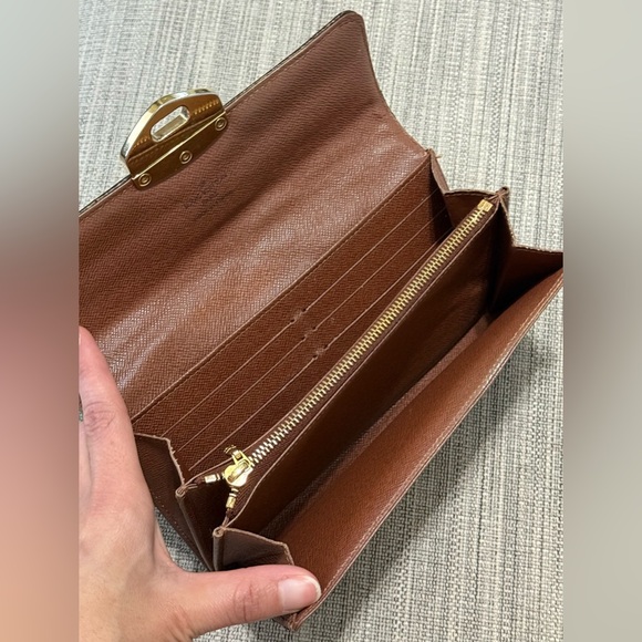 Louis Vuitton Etoile GM Quilted Monogram Wallet - Picture 6 of 14